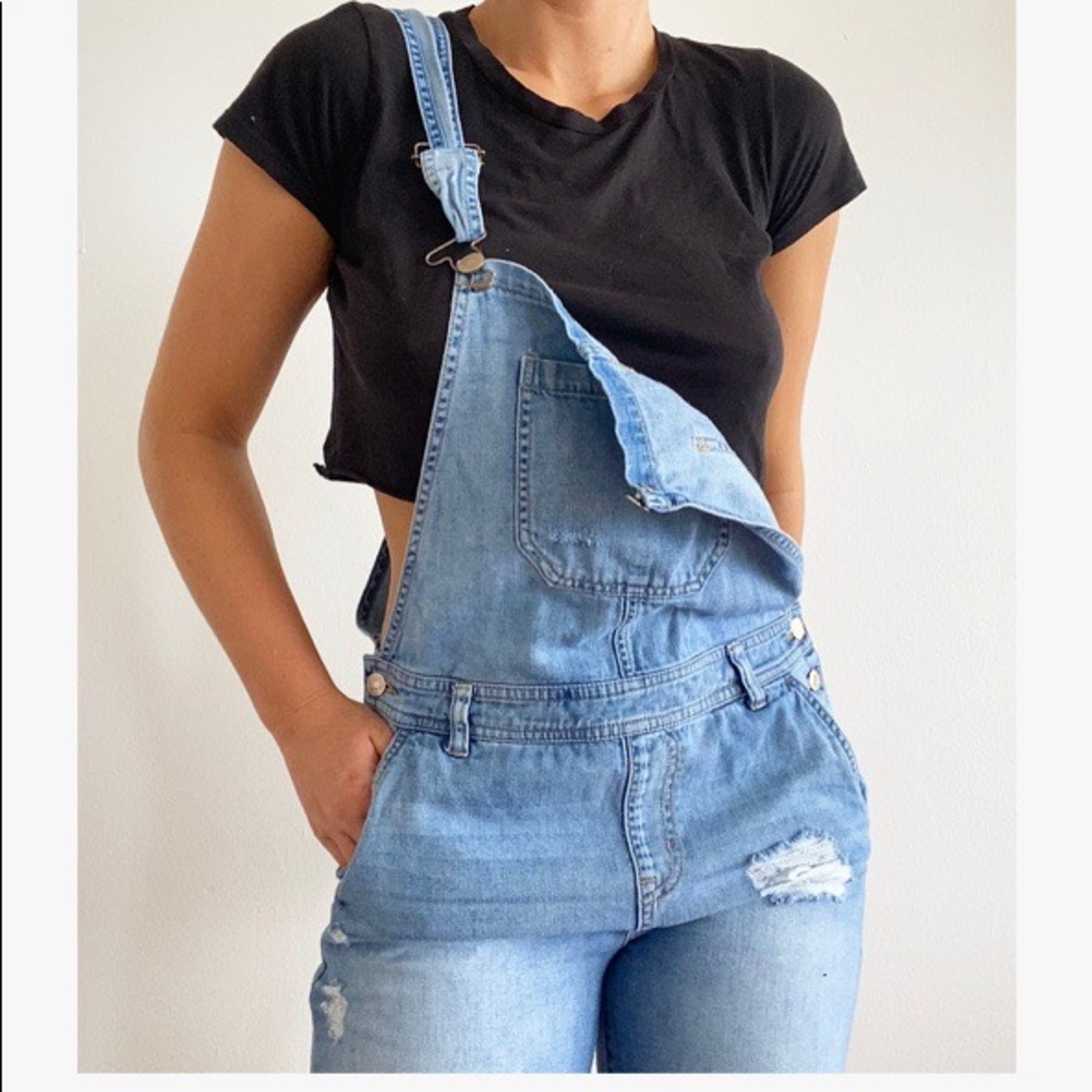 DENIM DESTROYED LIGHT WASH BOYFRIEND FIT OVERALLS